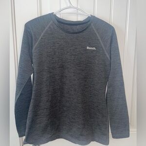 Bench long sleeve running / undershirt - size medium